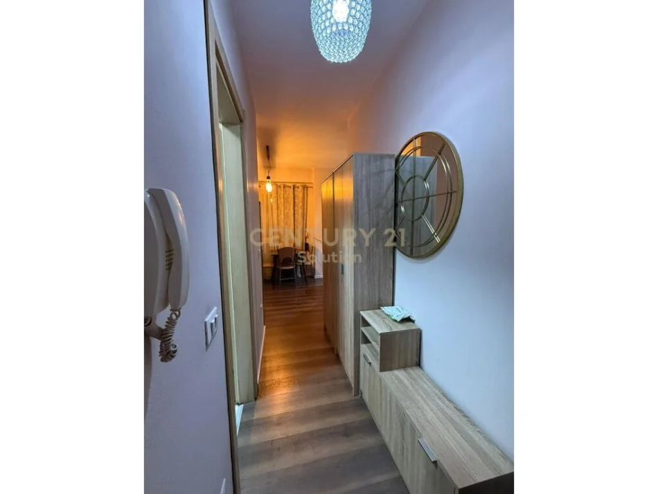 Tirane, jepet me qera apartament 1+1 Kati 7, 60 m² 600 € 