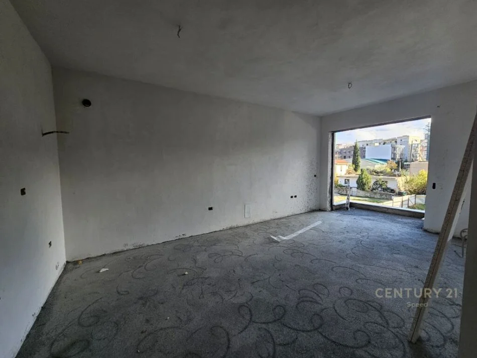 Tirane, shes apartament 1+1 Kati 1, 59 m² 