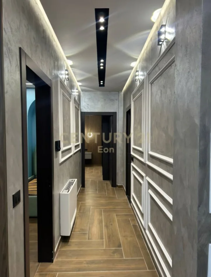 Durres, shitet apartament 2+1 Kati 5, 105 m² 230.000 € (Rruga e re e Portit)