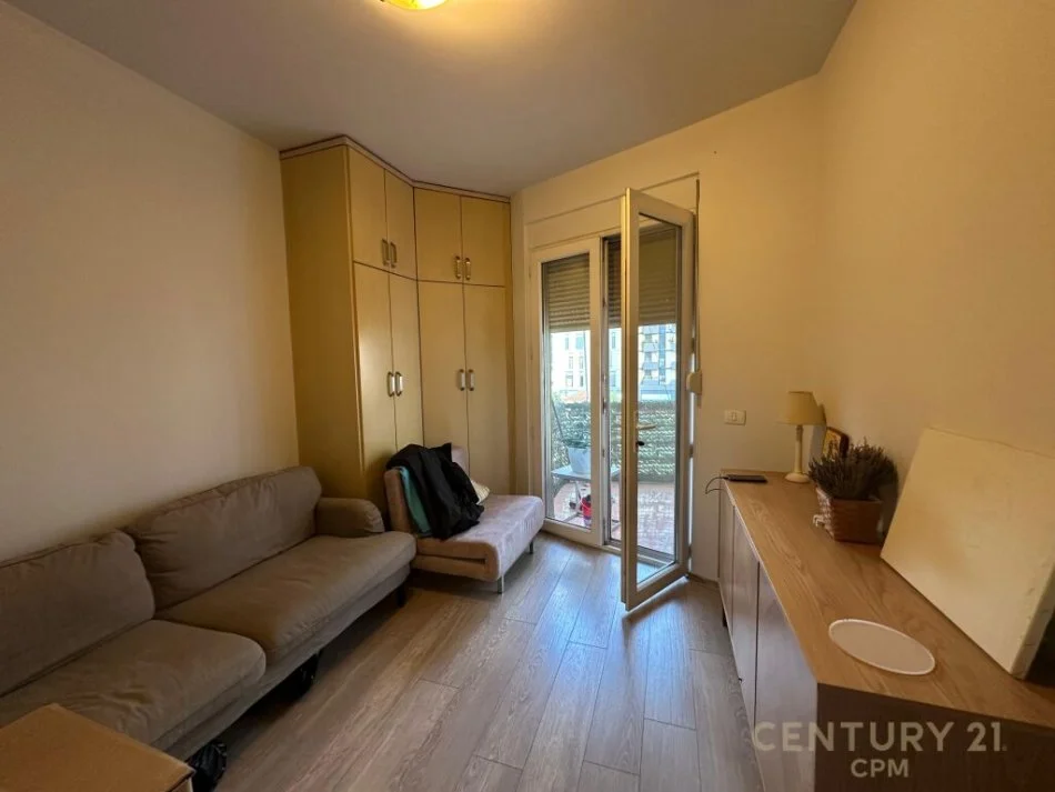 Tirane, shes apartament 3+1 Kati 2, 130 m² 234.000 € 