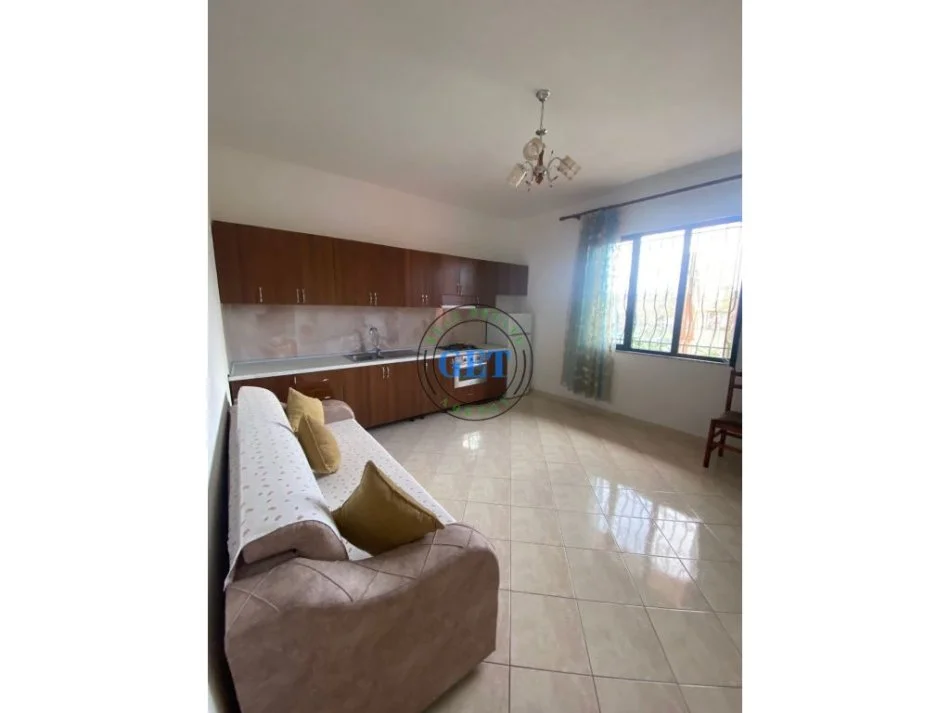 Durres, jepet me qera apartament 1+1 Kati 1, 70 m² 250 € (Plazh Hekurrudha, Durres)