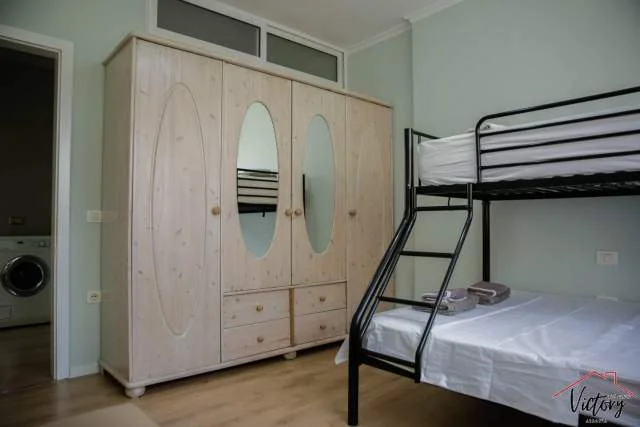 Tirane, jepet me qera apartament 2+1 Kati 3, 120 m² 650 Euro (Kopshti Zoologjik, Tiranë, Shqipëri)