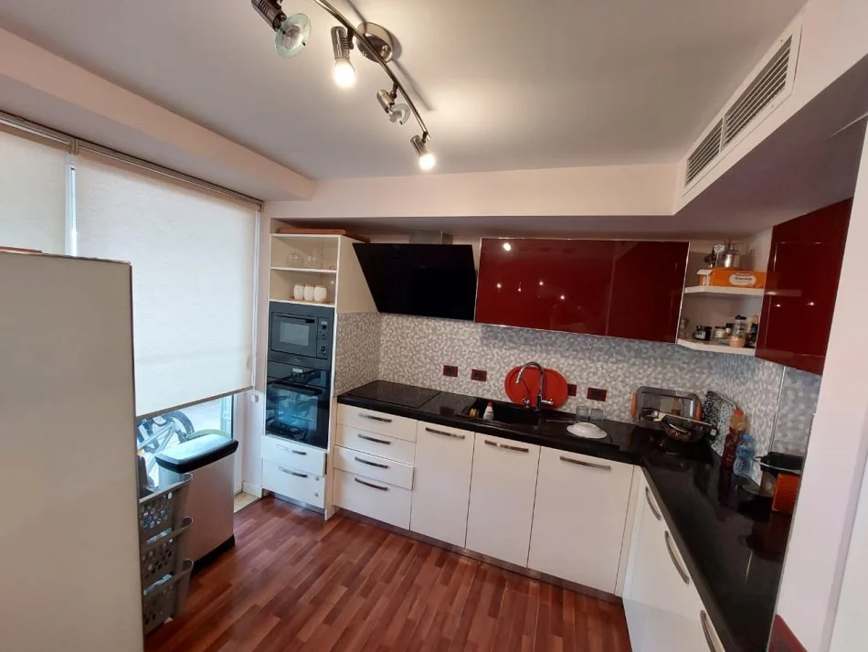 Tirane, shes Apartament 2+1+2+Verande  Kati 5, 133 m² OKAZION 210.000 € (Rezidenca Kodra e Diellit)