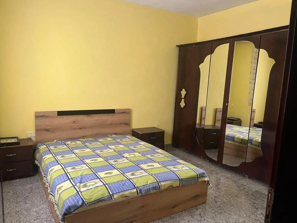 Tirane, jepet me qera apartament 1+1 Kati 1, 370 € (Rrugica Idajet Lezha)