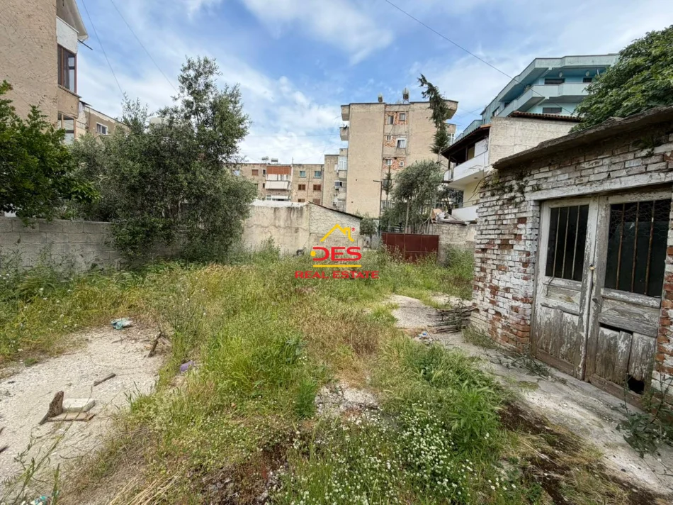 Vlore, shitet shtepi Kati 0, 66 m² 110.000 € (Rruga Janaq Kilica)