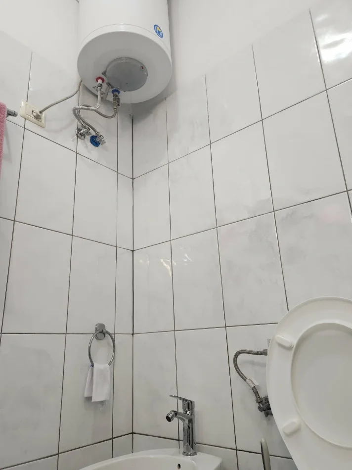 Tirane, jepet me qera apartament 1+1 Kati 4, 61 m² 45.000 € 