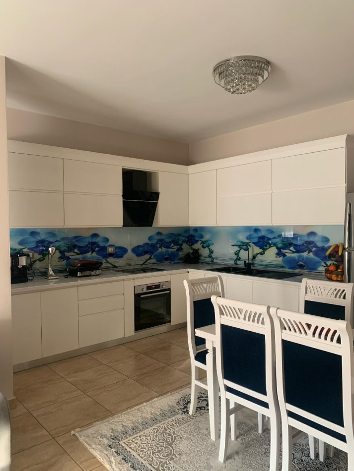 Tirane, shitet apartament 2+1+Ballkon Kati 6, 102 m² 195.000 € 