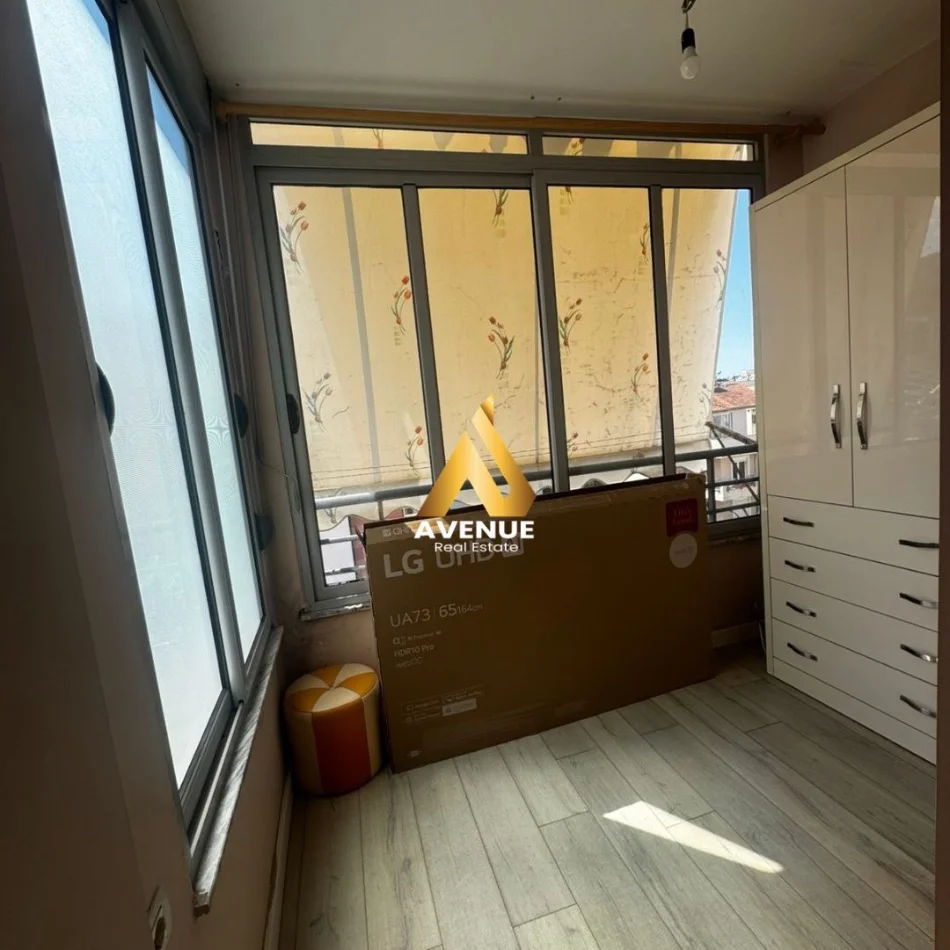 Tirane, jepet me qera apartament 1+1+Ballkon Kati 4, 70 m² 450 € (Rruga Muhamet Deliu)
