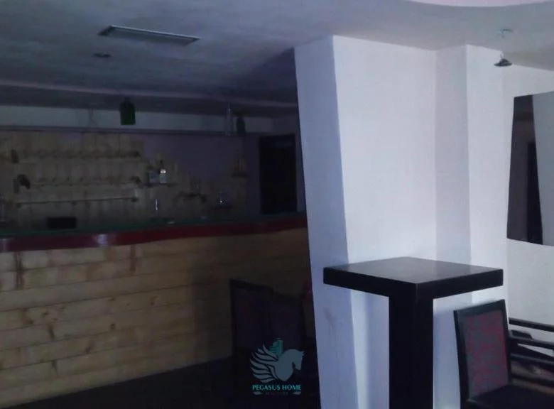 Jepet Lokal Ne Shitje Tek Qytet Studenti [ID PL07]