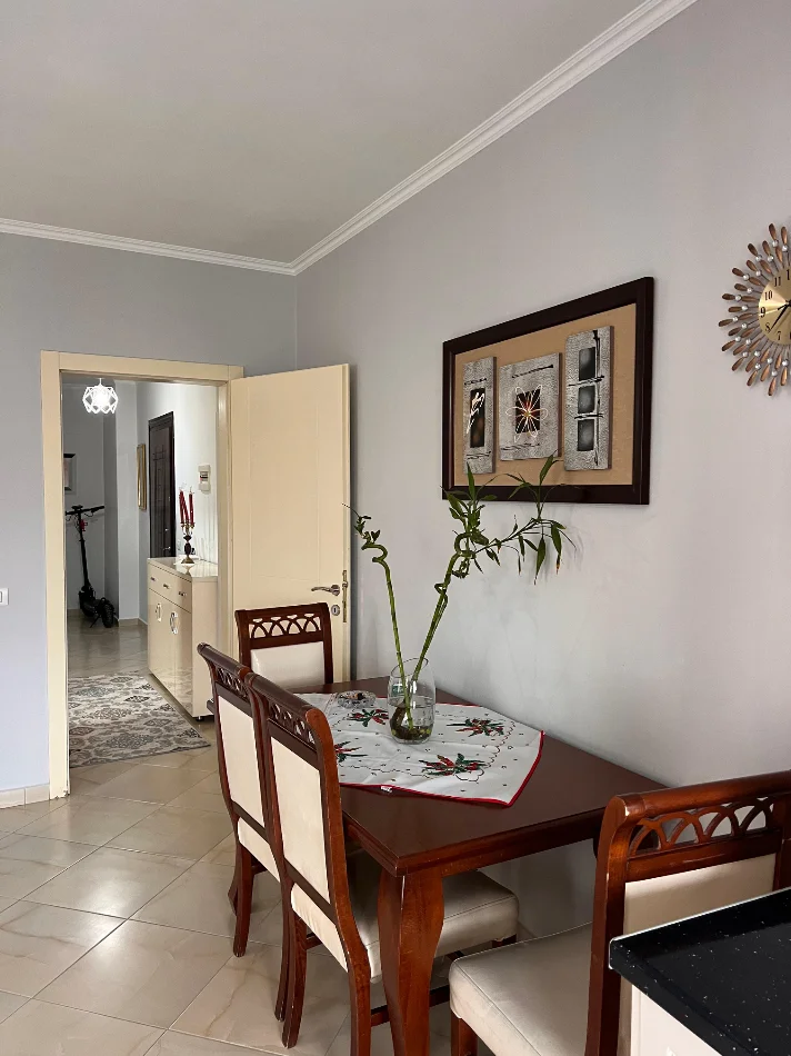 Tirane, shitet 2+1 Kati 3, 125 m² 160.000 € 