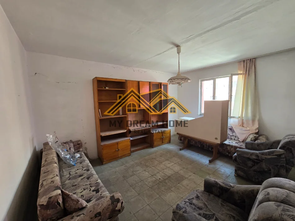 Durres, shitet apartament 3+1 Kati 3, 75 m² 70.000 € (vala park)