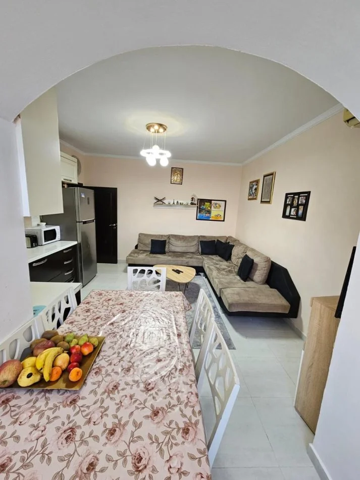 Tirane, shitet apartament 2+1 Kati 1, 170 m² 199.000 € (Te Ambasada Amerikane)