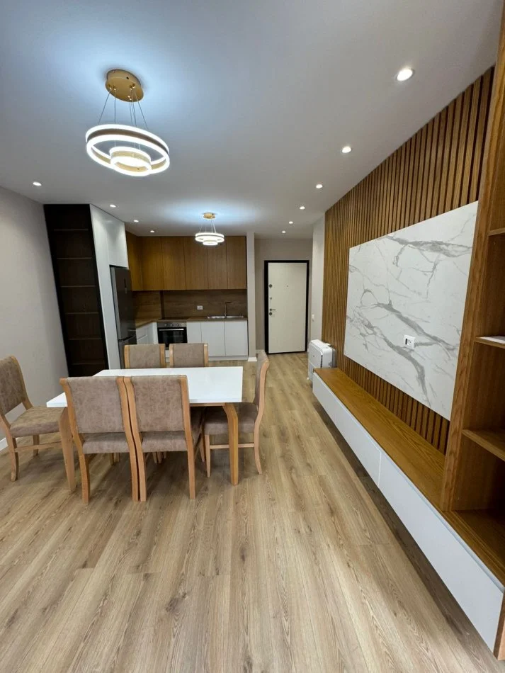 Tirane, shitet apartament 2+1+Ballkon Kati 2, 100 m² 160.000 € (Univers City Pamje Parku Totalisht Investuar + Post Parkimi)