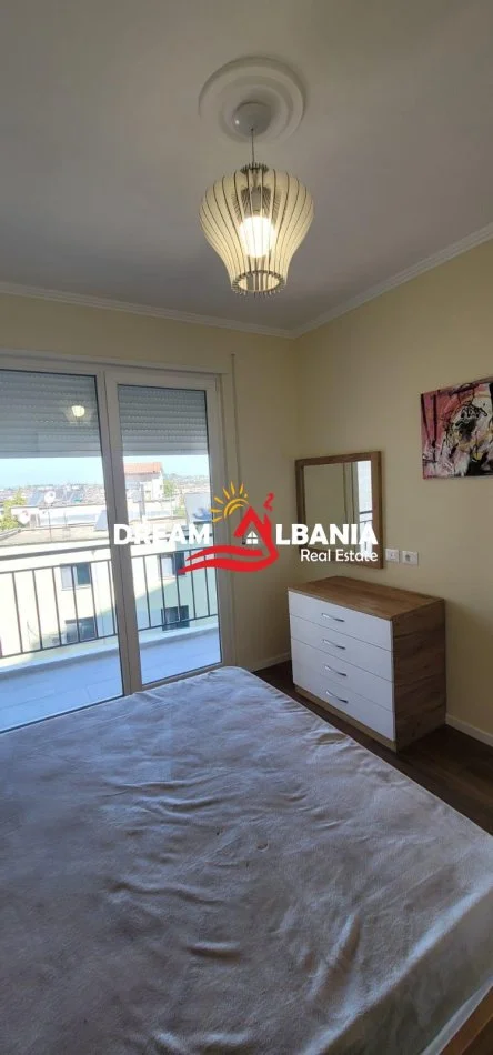 Tirane, jepet me qera apartament 1+1 Kati 2, 60 m² 500 € (Rruga e Dibres)