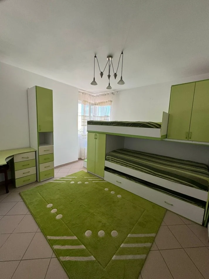 Durres, shitet apartament 2+1+Ballkon , 140 m² 200.000 € 