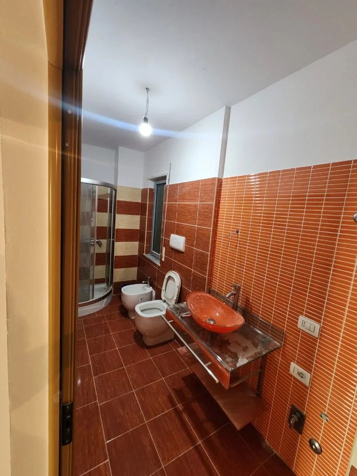 Durres, shitet apartament 2+1+Ballkon Kati 1, 90 m² 115.000 € 