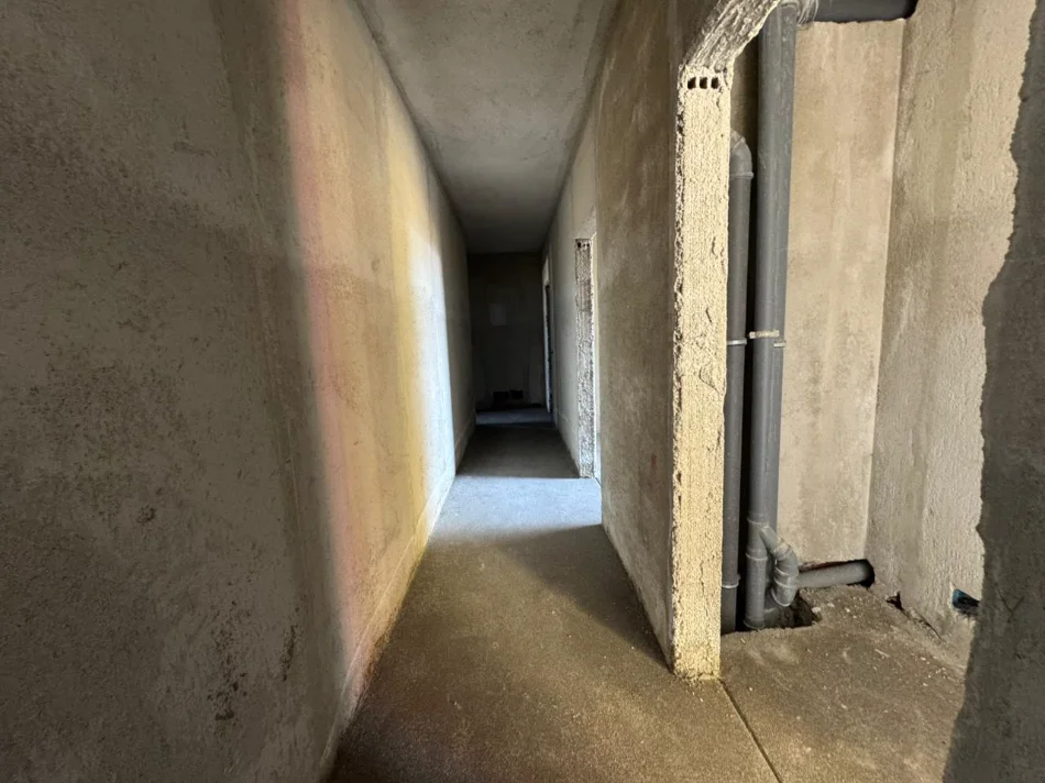 OKAZION 1,550€ m2!!!! Tirane, shitet apartament 2+1+2 Kati 10, 120 m² 186.000 € (Residenca Colonnade , Rruga Dritan Hoxha.)