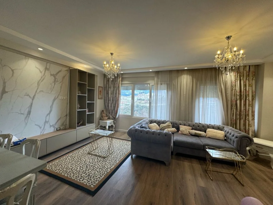 Tirane, jepet me qera apartament duplex 2+1 Kati 2, 120 m² 1.000 € (Rezidenca kodra e diellit 2)