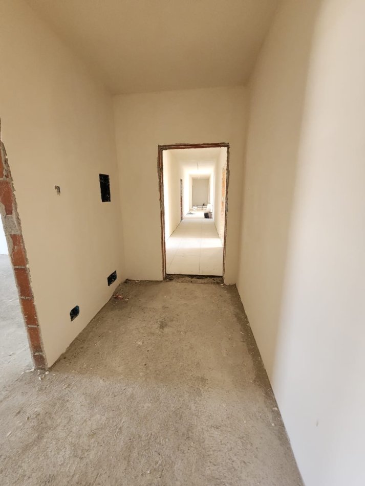 Tirane, shitet apartament 2+1 Kati 2, 112 m² 86.000 € (Bulevardi blu)