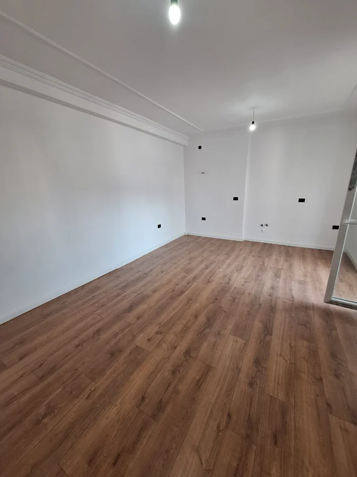 Tirane, shitet apartament 1+1+Ballkon Kati 8, 64 m² 135.000 € (Vasil Shanto)