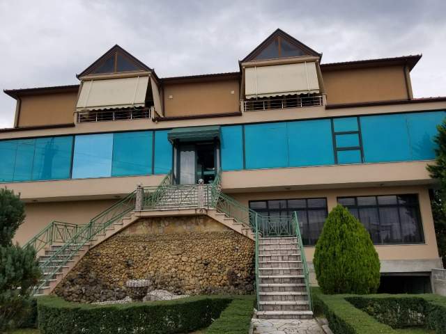 Elbasan, shitet shtepi 3.967 m² 750.000 Euro
