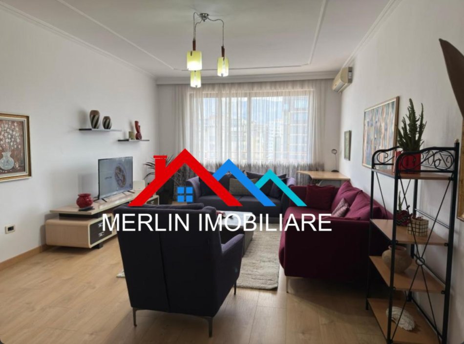 Tirane, jepet me qera apartament 2+1+Ballkon Kati 8, 145 m² 800 € (RRUGA NIKOLLA TUPE)