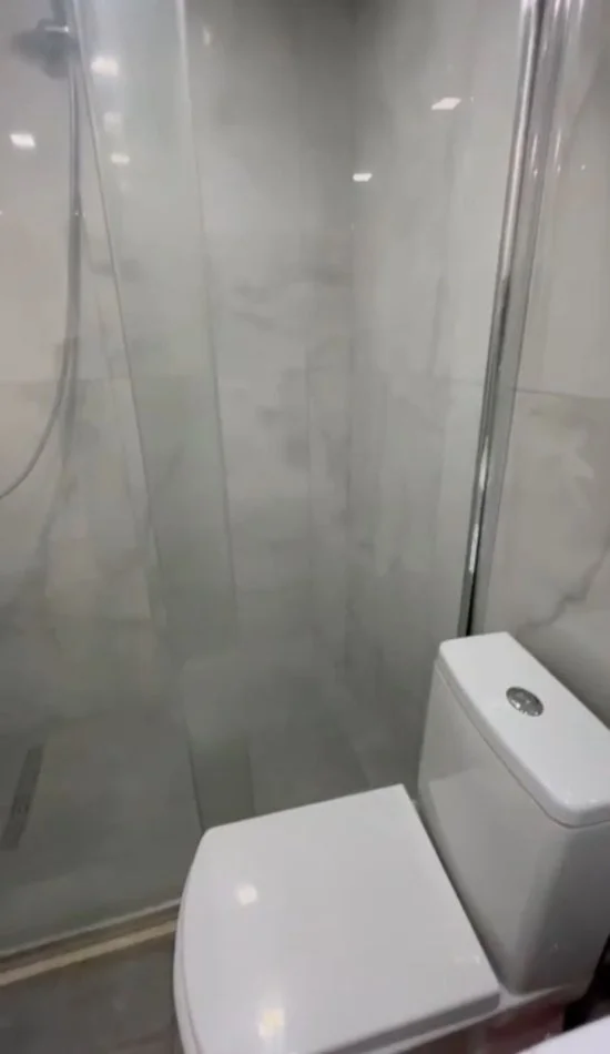 Tirane, jepet me qera apartament 2+1+Ballkon Kati 6, 80 m² 500 € (Kodra e diellit , prane market cok)