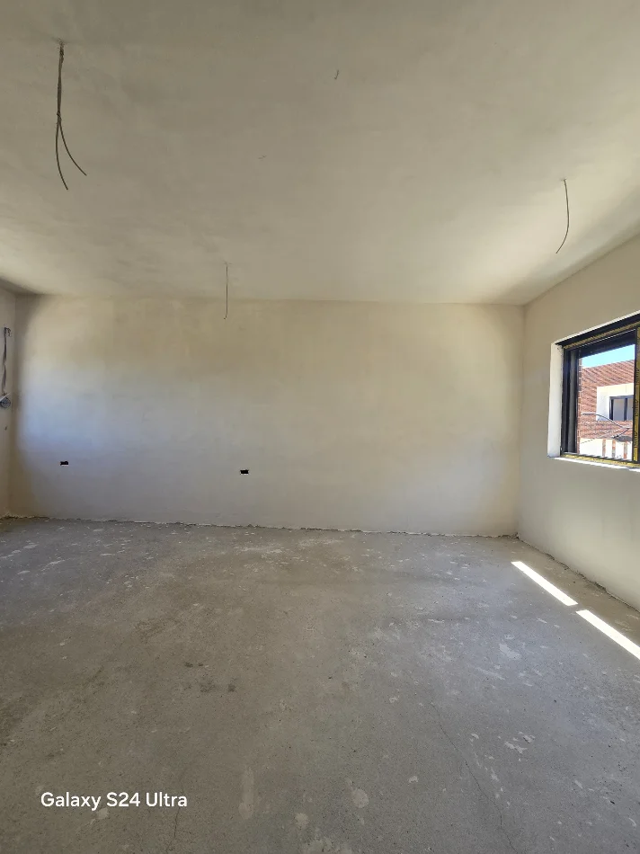 Tirane, shitet apartament 3+1 Kati 2, 231 m² 360.000 € (Kodra diellit 2)