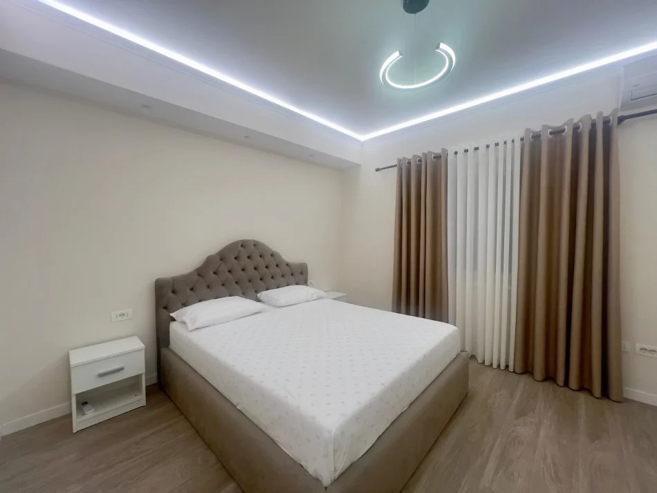 Tirane, jepet me qera apartament 1+1+Ballkon , 72 m² 500 € (ulvi vehbiu)