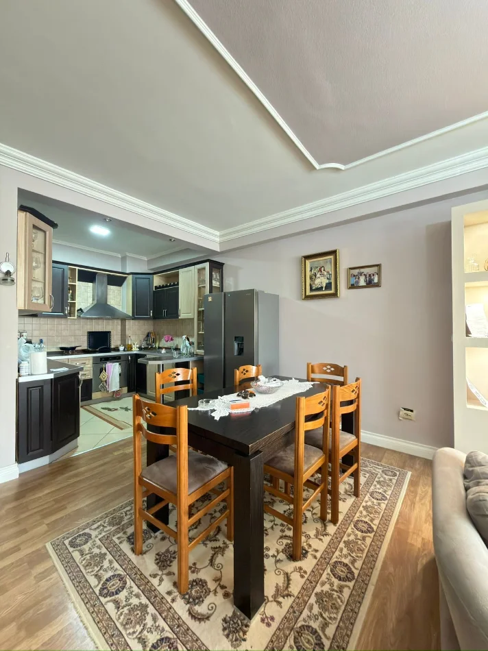 Tirane, shitet 3+1 Kati 6, 156 m² 218.400 € 