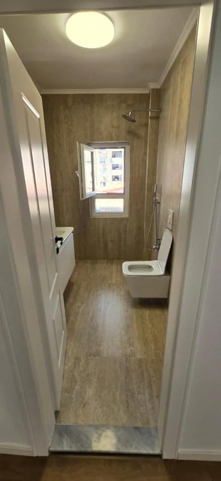 Tirane, shitet apartament 1+1+Ballkon Kati 3, 59 m² 140.000 € (Rruga Ndre Mjeda)