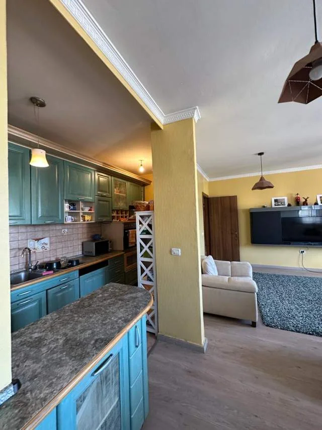 Tirane, shes apartament 3+1+BLK Kati 10, 145 m² 245.000 Euro (Komuna e Parisit)