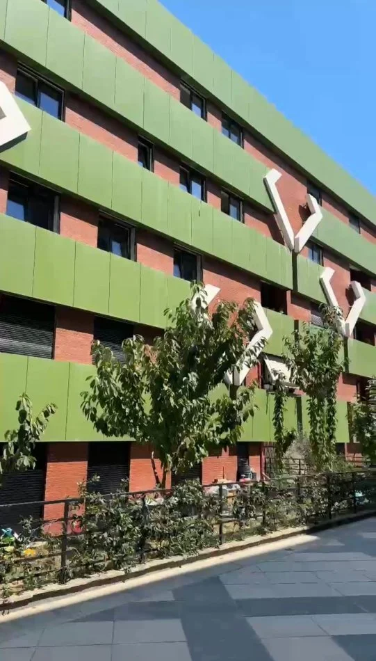 Tirane, shitet apartament 1+1 Kati 4, 65 m² 104.000 € (Kodra e Diellit 2)