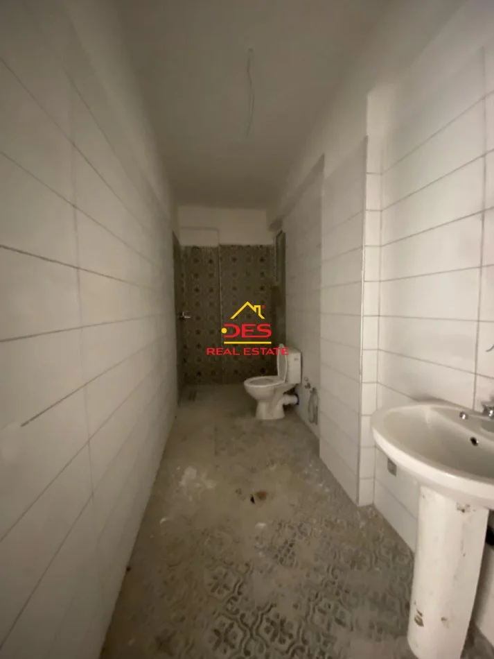 Vlore, shitet apartament 2+1+Ballkon Kati 5, 106 m² (Rruga Murat Tërbaçi)