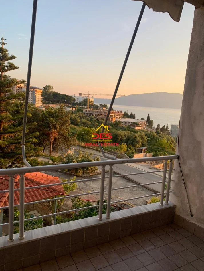 Vlore, jepet me qera apartament 1+1+Ballkon Kati 2, 350 € (Rruga Dhimitër Konomi)