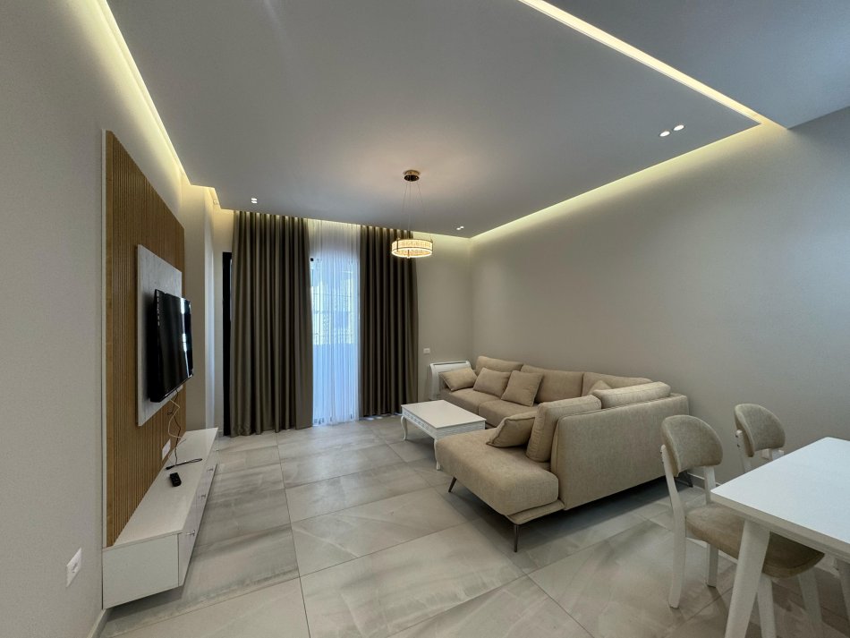 Tirane, jepet me qera apartament 2+1 Kati 4, 100 m² 1.100 € (vasil shanto)