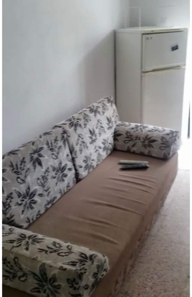 Tirane, jepet me qera apartament Kati 3, 65 m² 320 Euro (MEDRESE)