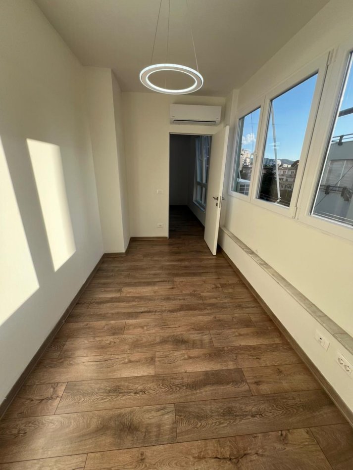 Tirane, shes apartament Kati 4, 77 m² (Rruga e Elbasanit)