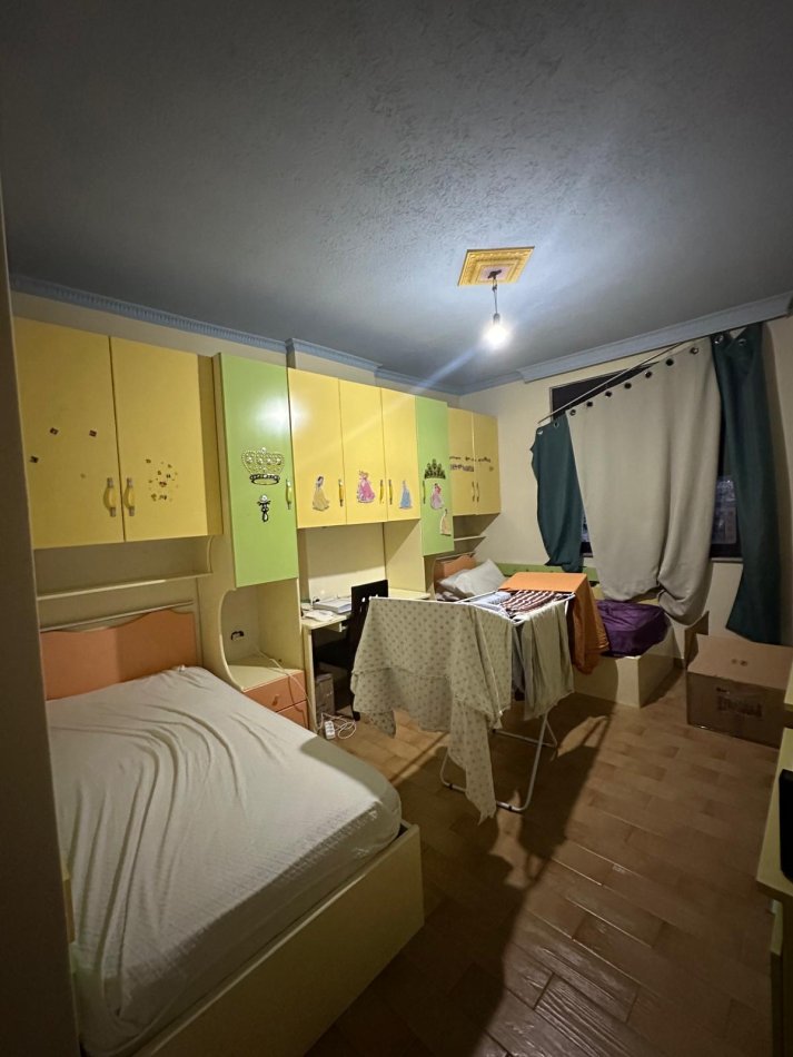 Tirane, jepet me qera apartament 2+1+Ballkon Kati 11, 108 m² 600 € (Rruga Panorama)