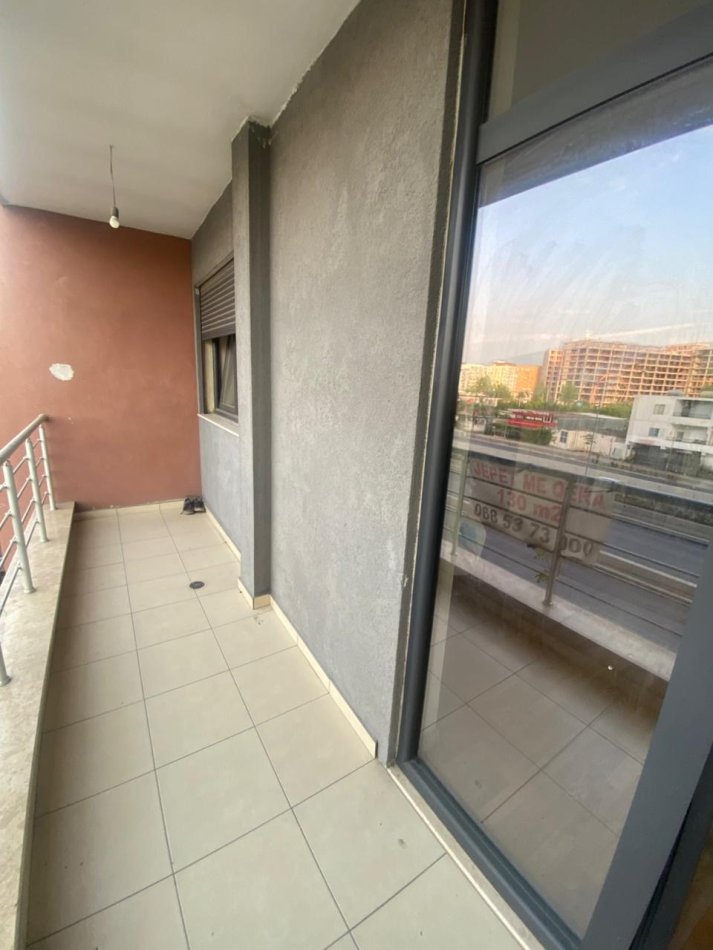 Tirane, jepet me qera apartament 2+1 Kati 3, 100 m² 400 € (Rruga Teodoro keko)