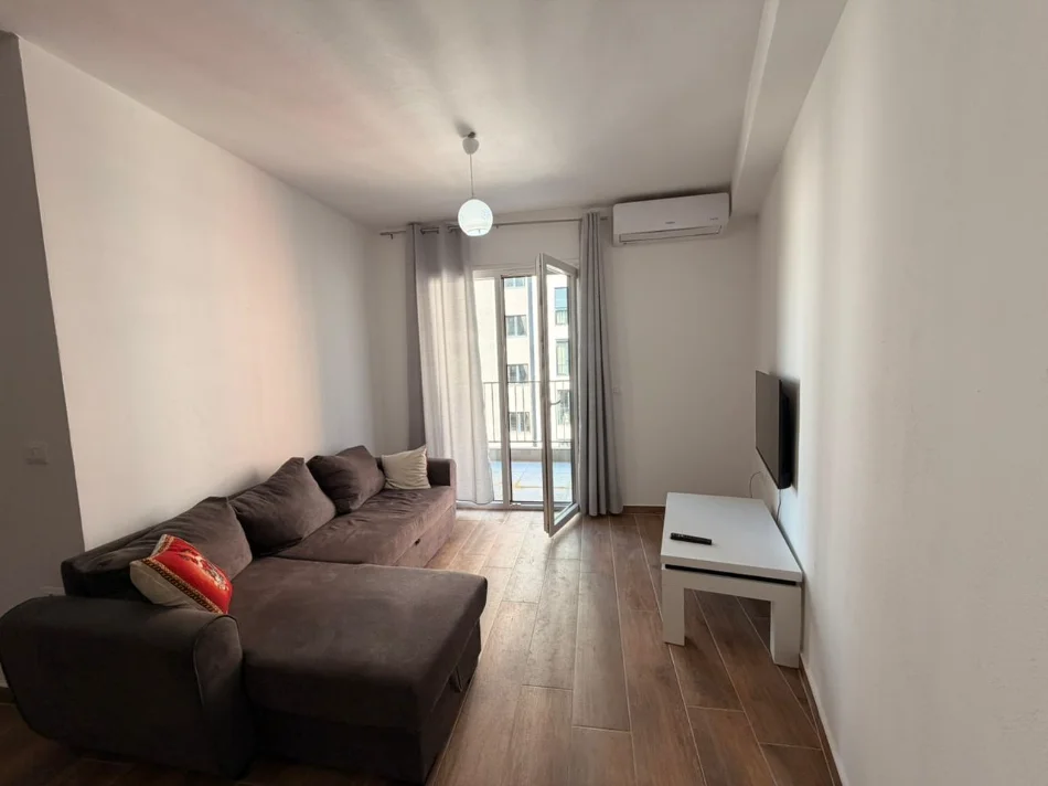 Tirane, shitet 2+1+Ballkon Kati 5, 89 m² 147.000 € (Unaza e Re)
