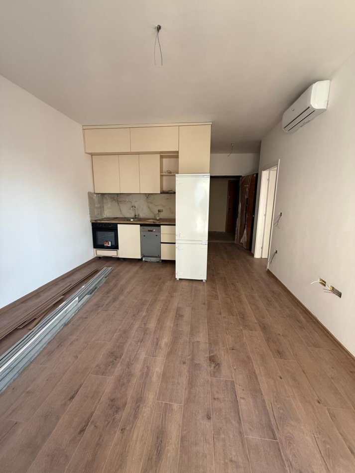 Tirane, jepet me qera apartament 1+1+Ballkon Kati 7, 60 m² 550 € (Zogu i Zi)