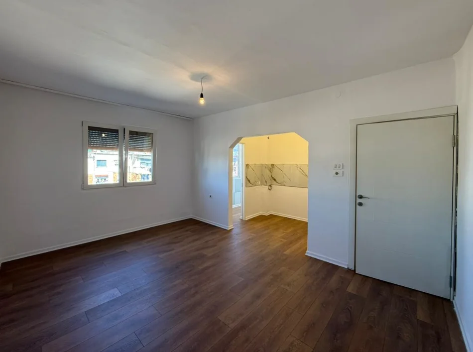 Tirane, shitet apartament 1+1 Kati 5, 58 m² 93.000 € (Kongresi i Manastirit)