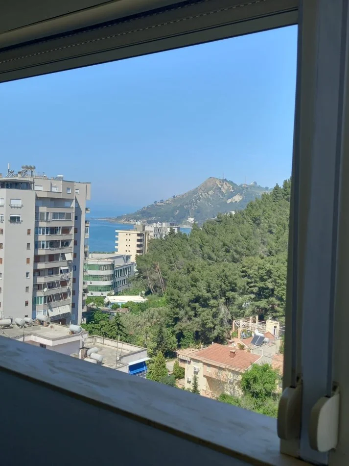 Durres, jepet me qera, apartament 1+1 , (VOLLGA DURRES!)