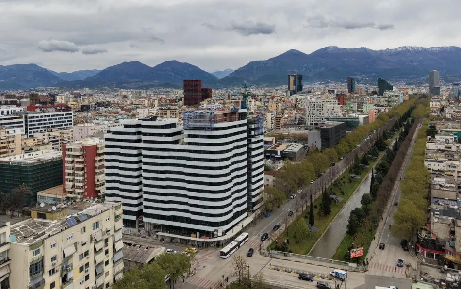 Tirane, shitet apartament 1+1 Kati 6, 71 m² 180.000 € (CORNER REZIDENCE)