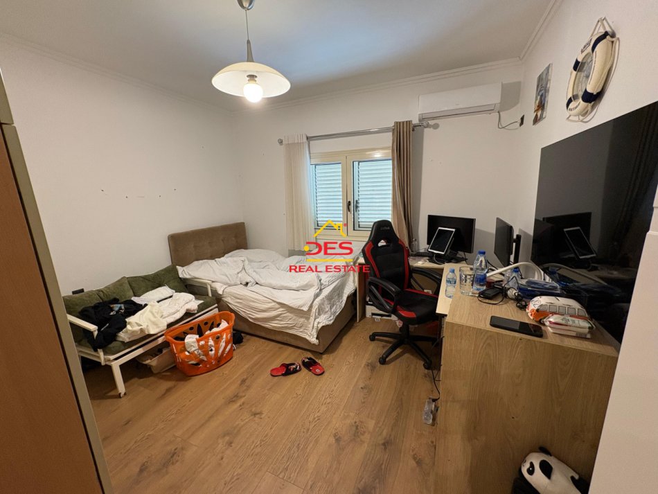 Vlore, shitet apartament+verande | Penthouse Kati 1, 285 m² 625.000 € (Rruga Gjergj Kastrioti)