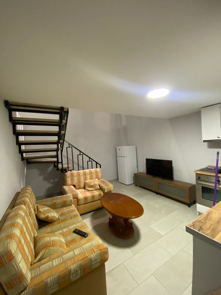Tirane, jepet me qera apartament 1+1, , 