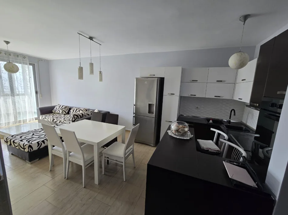 Durres, shitet apartament Kati 7, 90 m² 110.000 € 