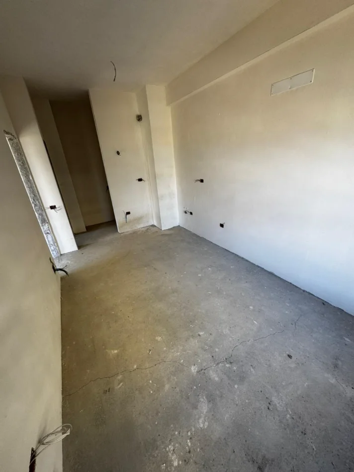 Tirane, shes apartament 1+1+Ballkon Kati 8, 48 m² 82.000 € (Rruga Pasho Hysa)