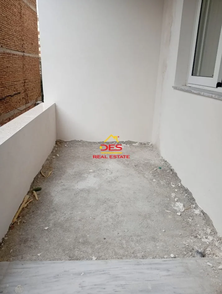 Vlore, shitet apartament 1+1+Ballkon Kati 2, 63 m² (Rruga Fiqirete Musta)